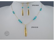 Gold plated earring with Swarovski Crystal (blue Zircon color)