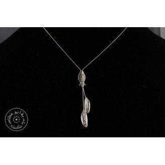 Sterling silver chain necklace & 2 small olive leaves with sterling silver fish